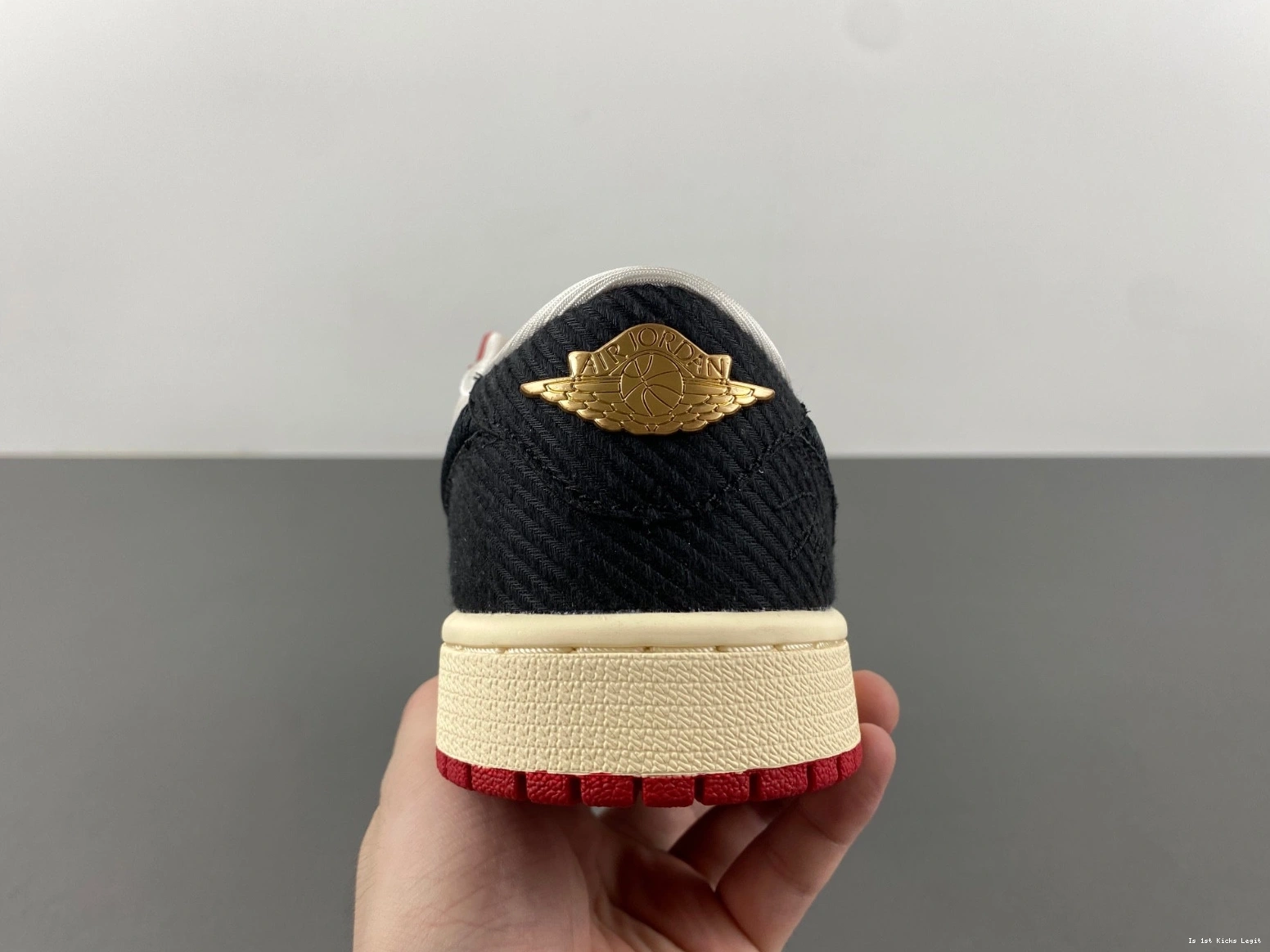 OG 1 Air Jordan Low Trophy Room FN0432-100 0413